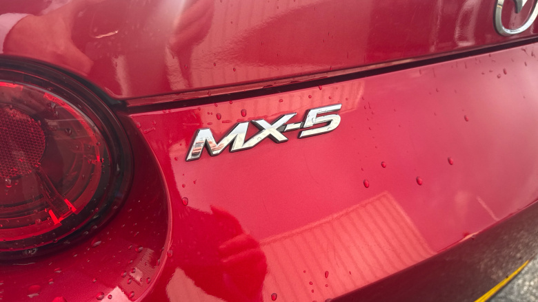 Mazda MX-5 2.0 Sport Nav 2dr Petrol Convertible